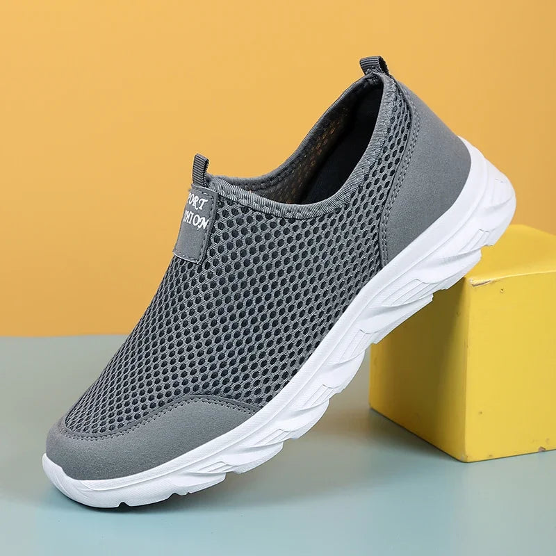 2023 New Summer Men's Shoes Outdoor Casual Sneakers Lightweight