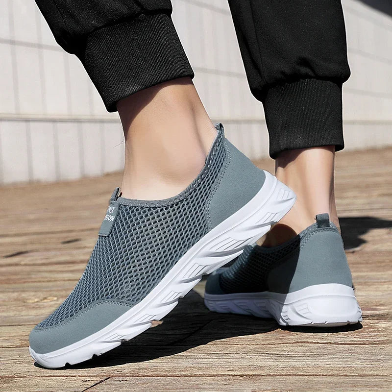 2023 New Summer Men's Shoes Outdoor Casual Sneakers Lightweight